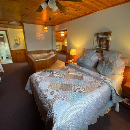 Savannah House Wine Country Inn & Cottages Himrod Екстериор снимка