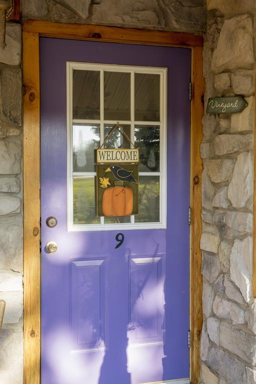 Savannah House Wine Country Inn & Cottages Himrod Екстериор снимка